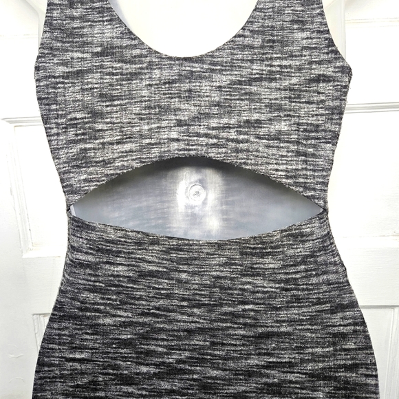 Express Midi Heather Grey Bodycon with Cut in Back Sz Xs - Picture 4 of 7